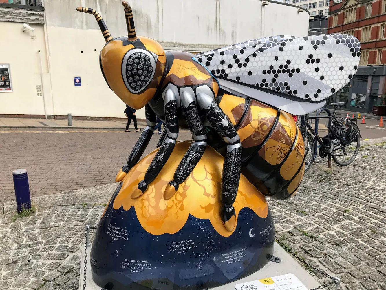 Bee sculpture